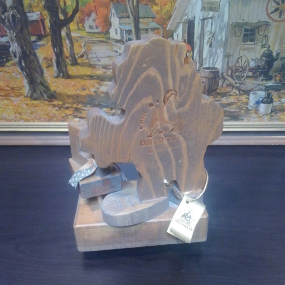 💎 1981 🔥🆕 Vintage 80s Seamstress Wood Carving Statue Don Mars USA made Sewing - Picture 5 of 16